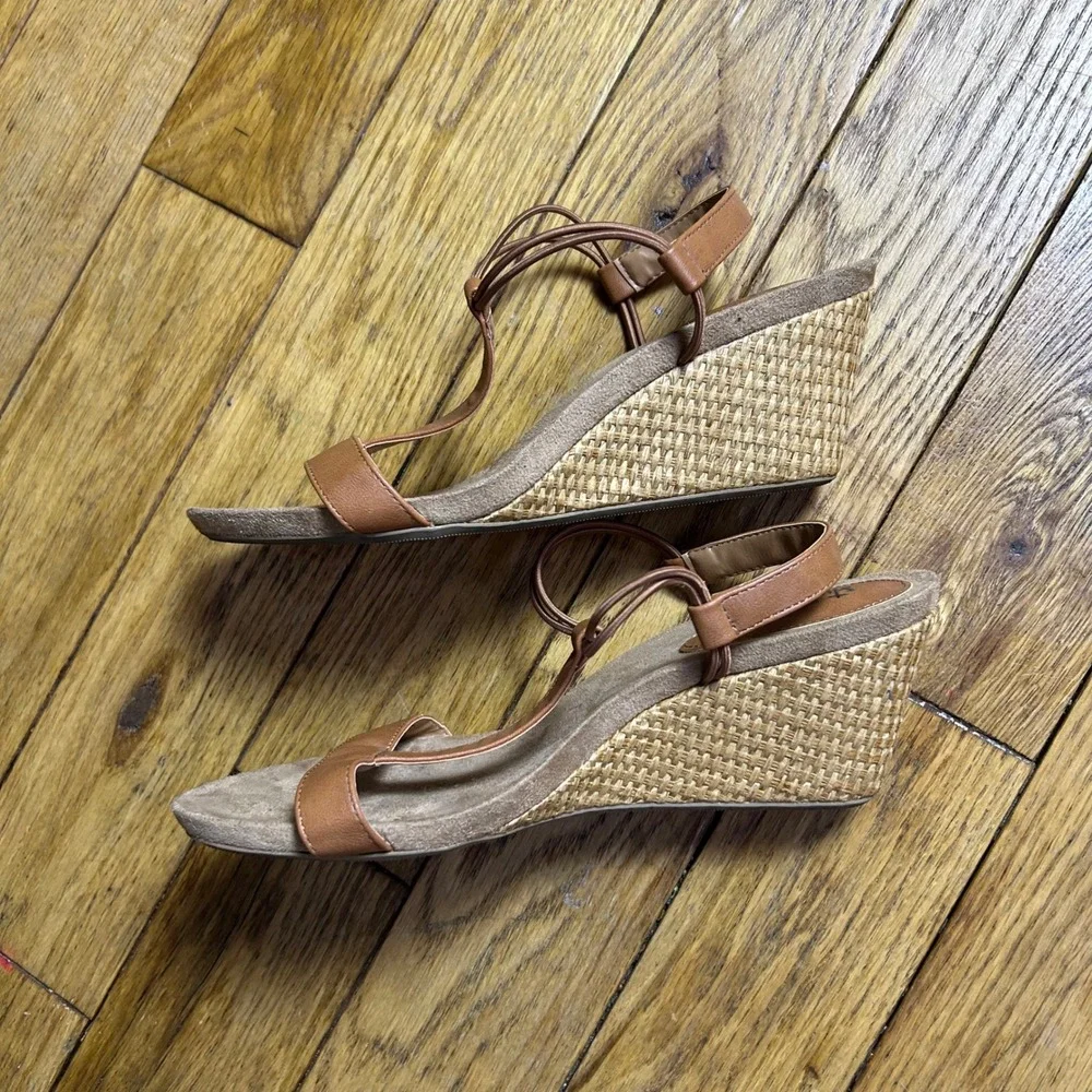 Style & Co Mulan Tan Brown T-Strap Woven Wedge Sandals Size 8.5M F42544